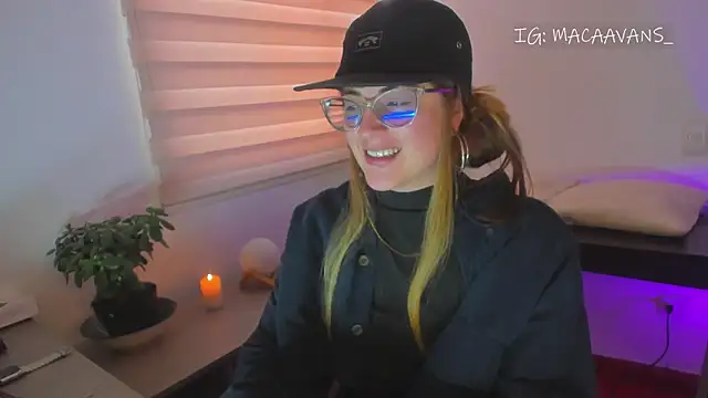 tekila   online show from 03/26/26, 10:37