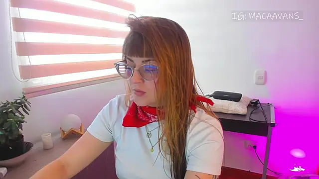 tekila   online show from 04/01/26, 09:45