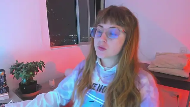 tekila   online show from 04/07/26, 12:22