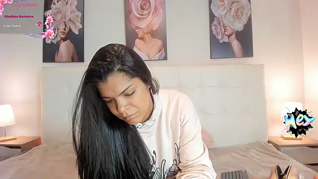 Sweetdreamses  online show from 01/19/25, 12:28