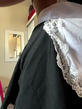 Snapshot of Indiazinhax chatting on 11/02/25, 12:51 Indiazinhax online show from 11/02/25, 12:51