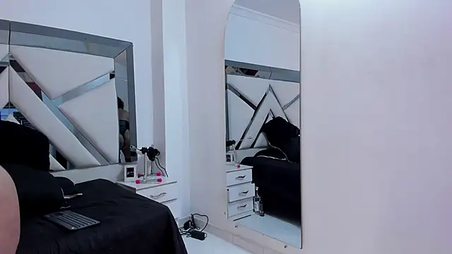 katherineFostel online show from 02/07/25, 05:07