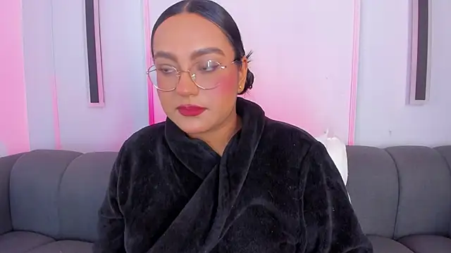 ellamontoya online show from 11/24/25, 11:54