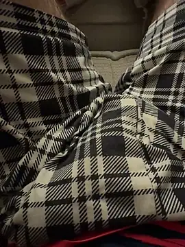 EE123458 online show from 02/13/26, 02:40