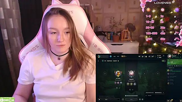 MoonlishSiren online show from 01/31/25, 08:43