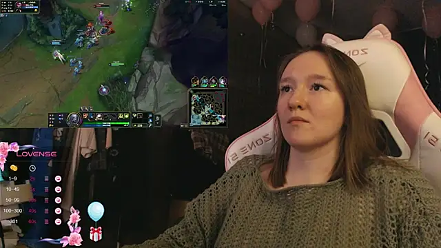 MoonlishSiren online show from 01/11/26, 09:42