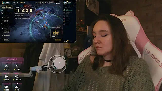 MoonlishSiren online show from 04/13/26, 09:20