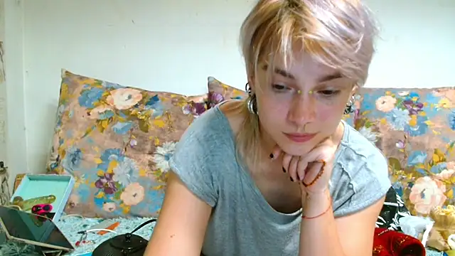 Sophie Bell online show from 07/02/26, 07:31