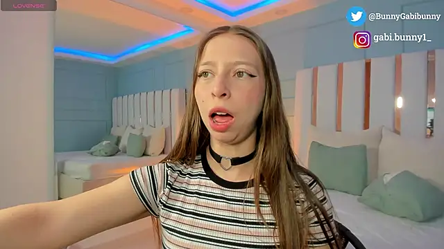 gabi bunny online show from 03/09/26, 05:50