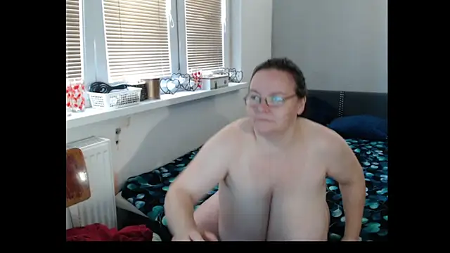 Snapshot of Sweetboobs chatting on 06/18/26, 07:52 Sweetboobs online show from 06/18/26, 07:52