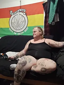 Trans Girl next door420 online show from 06/02/26, 09:06