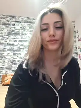 Snapshot of DeeaFUN25 chatting on 01/15/25, 05:37 DeeaFUN25 online show from 01/15/25, 05:37