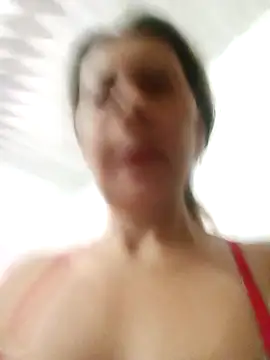 Snapshot of Mia-funny20 chatting on 01/15/25, 01:52 Mia-funny20 online show from 01/15/25, 01:52