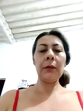 Snapshot of Mia-funny20 chatting on 01/19/25, 04:01 Mia-funny20 online show from 01/19/25, 04:01