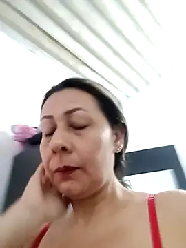 Snapshot of Mia-funny20 chatting on 02/20/25, 01:51 Mia-funny20 online show from 02/20/25, 01:51