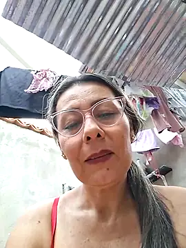 Snapshot of Mia-funny20 chatting on 01/14/26, 08:36 Mia-funny20 online show from 01/14/26, 08:36