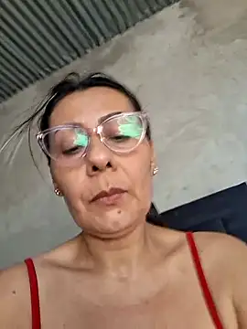 Snapshot of Mia-funny20 chatting on 02/20/26, 07:58 Mia-funny20 online show from 02/20/26, 07:58