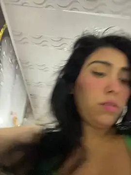 emma  cute   online show from 10/20/25, 10:27