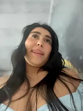 emma  cute   online show from 03/15/26, 11:27