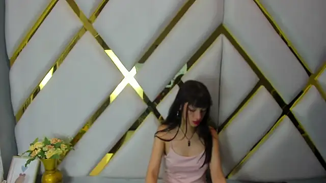 Aurora 18 online show from 12/19/24, 05:40