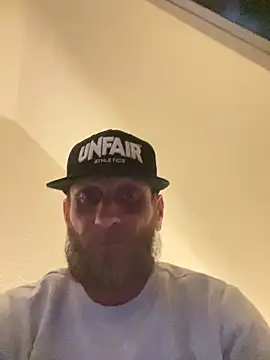 Snapshot of Bro4bro0040 chatting on 12/22/25, 07:55 Bro4bro0040 online show from 12/22/25, 07:55