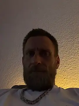 Snapshot of Bro4bro0040 chatting on 02/03/26, 02:10 Bro4bro0040 online show from 02/03/26, 02:10