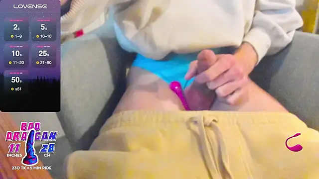 Snapshot of sexy_in_the_dark chatting on 02/08/25, 07:49 sexy in the dark online show from 02/08/25, 07:49