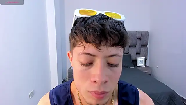 Snapshot of MarcusCollinss_ chatting on 12/20/24, 03:21 MarcusCollinss online show from 12/20/24, 03:21