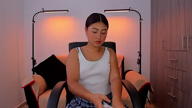 Snapshot of cloy_baby__ chatting on 09/23/25, 11:24 cloy baby online show from 09/23/25, 11:24