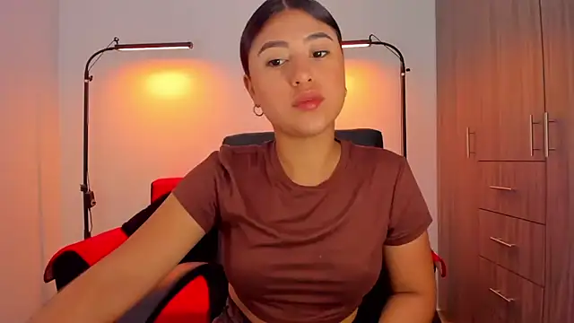 Snapshot of cloy_baby__ chatting on 10/11/25, 10:25 cloy baby online show from 10/11/25, 10:25