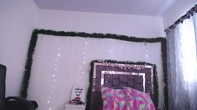 Snapshot of alejandrafitt chatting on 12/24/24, 04:08 alejandrafitt online show from 12/24/24, 04:08