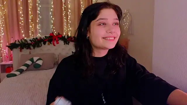 Snapshot of ari_rari chatting on 01/15/25, 12:09 ari rari online show from 01/15/25, 12:09