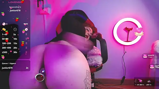 Layna cold online show from 02/15/25, 11:28