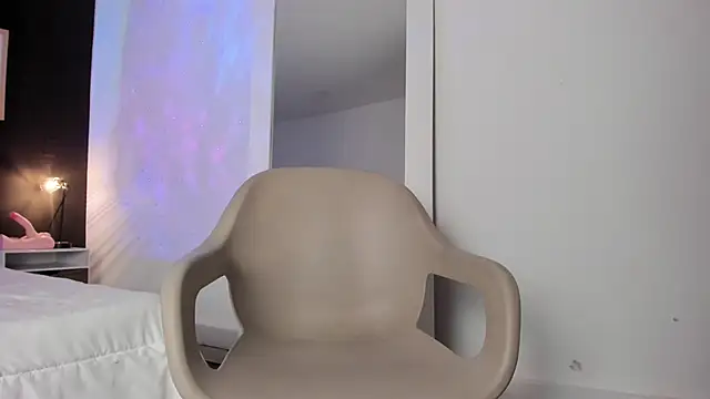 VioletPaket online show from 03/14/25, 09:32