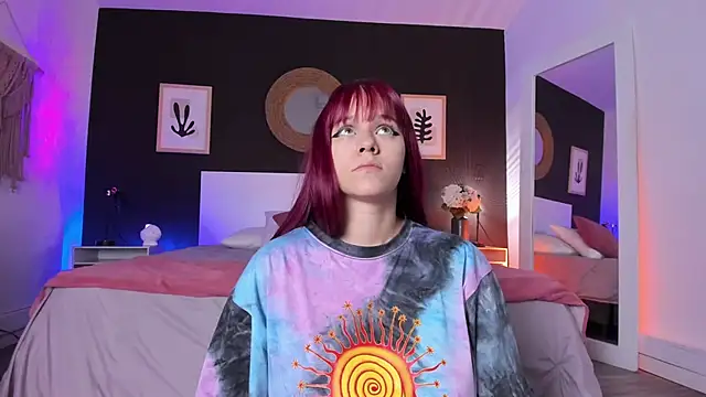 VioletPaket online show from 09/22/25, 11:23