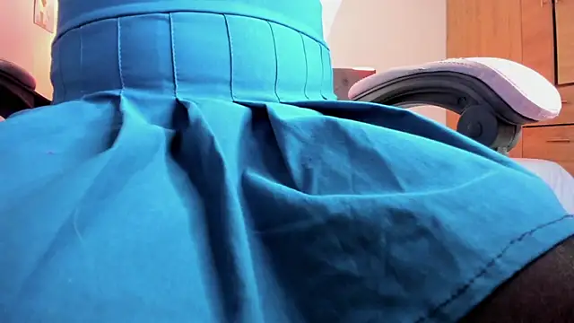 Snapshot of paula_kawaiifu_ chatting on 11/22/25, 01:54 paula kawaiifu online show from 11/22/25, 01:54