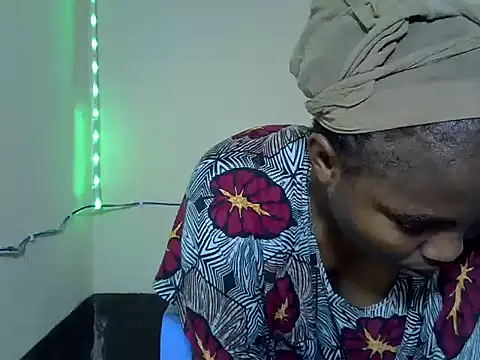 Snapshot of sexy_camara4 chatting on 11/09/25, 08:01 sexy camara4 online show from 11/09/25, 08:01