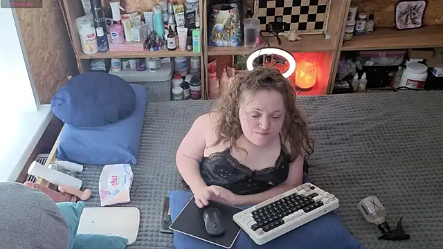 MiniNatalie online show from 04/02/26, 07:17