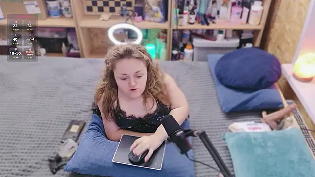 MiniNatalie online show from 04/23/26, 02:30