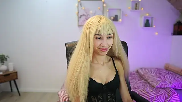 Snapshot of Amai__Liu chatting on 11/05/25, 06:52 Amai Liu online show from 11/05/25, 06:52