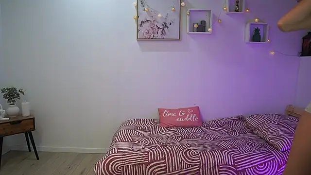 Snapshot of Amai__Liu chatting on 11/13/25, 07:02 Amai Liu online show from 11/13/25, 07:02