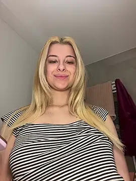 Mia-Minou online show from 03/16/25, 12:22