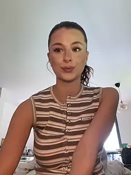 Mia-Minou online show from 05/03/26, 12:00