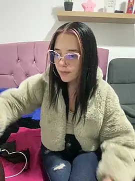 Isabella 21x online show from 02/12/25, 12:22