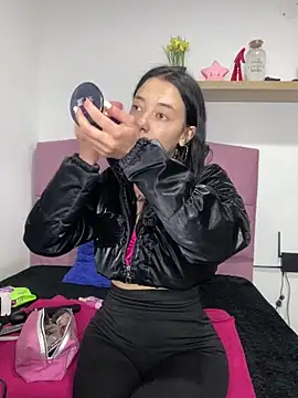 Isabella 21x online show from 03/01/25, 12:23
