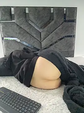 Isabella 21x online show from 06/28/26, 01:17