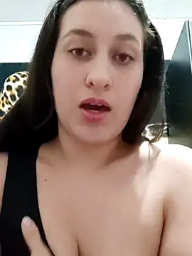 dulccemaria24 online show from 03/18/25, 02:15