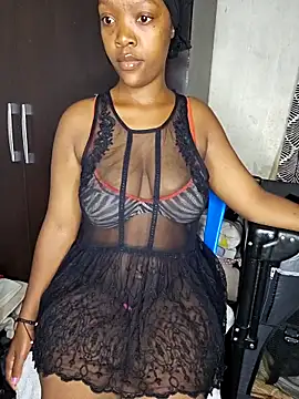 Snapshot of curvysexybody chatting on 05/08/26, 01:00 curvysexybody online show from 05/08/26, 01:00