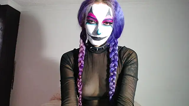 Eloise-brown online show from 11/09/25, 07:23