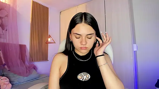 mia nevaeh online show from 03/02/26, 08:37